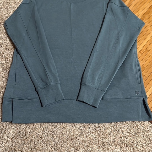 NWOT Sage Collective Women Super Soft Tunic Top with Side Pockets Size: M - Picture 4 of 7